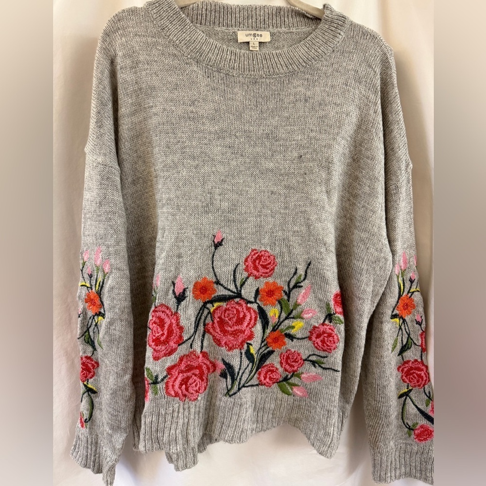 Floral Embroidered Gray Sweater
